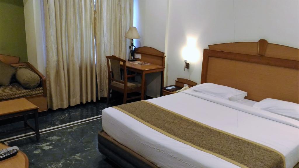 Hotel Taj Tristar 3*