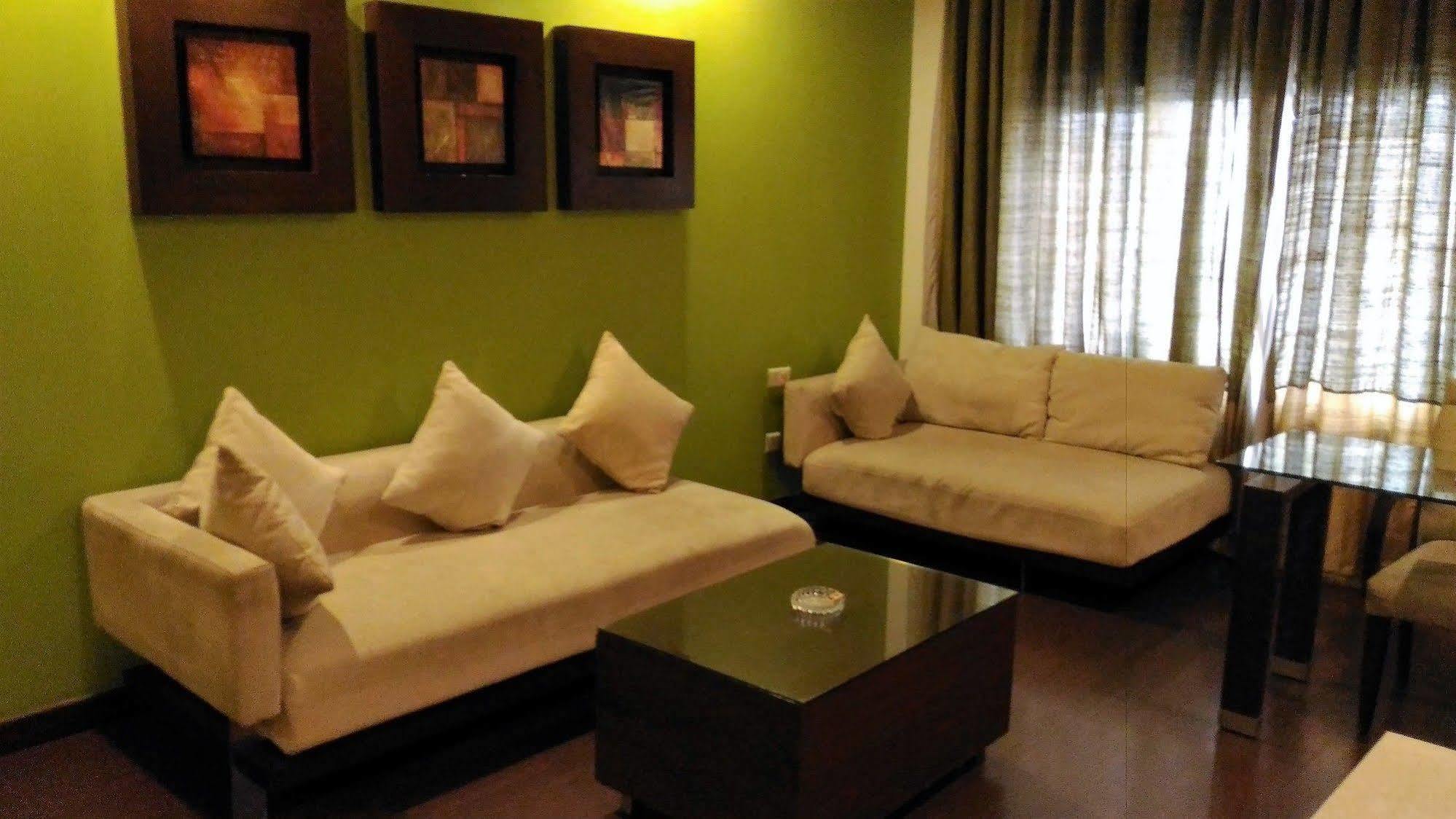 Hotel Taj Tristar 3*